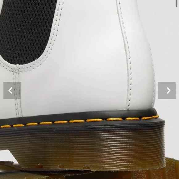 DR. MARTENS YELLOW STITCH SMOOTH CHELSEA WHITE LEATHER BOOTS NWT sz10 - Picture 5 of 9